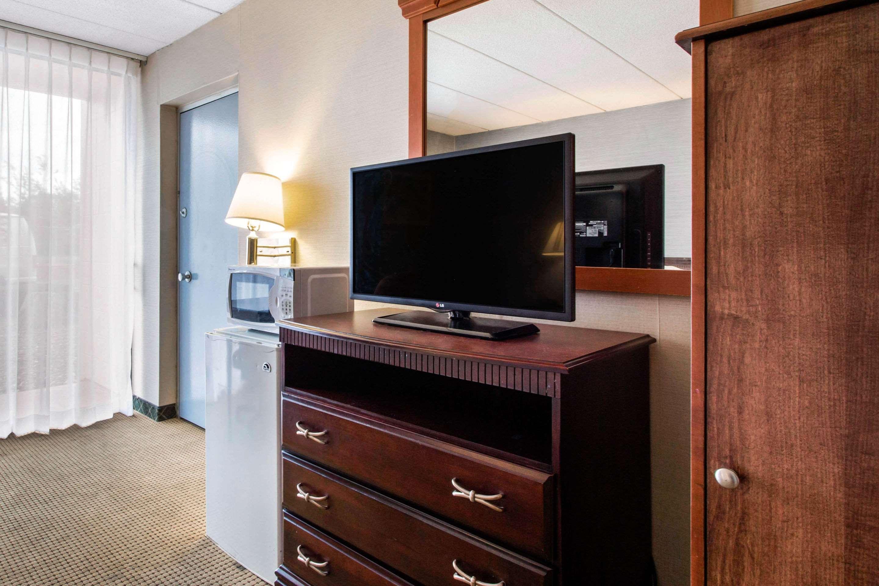 Quality Inn West Springfield Dış mekan fotoğraf